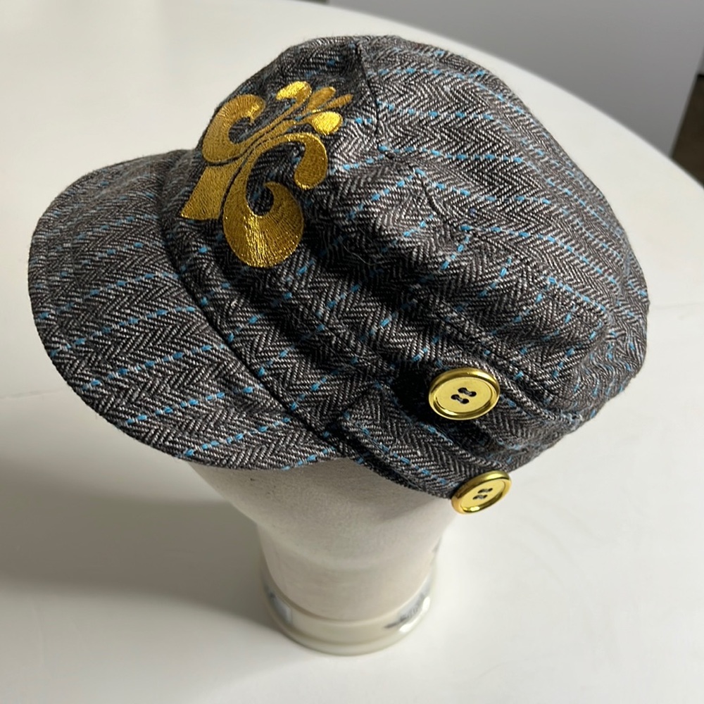 Dereon Newsboy Style Cap